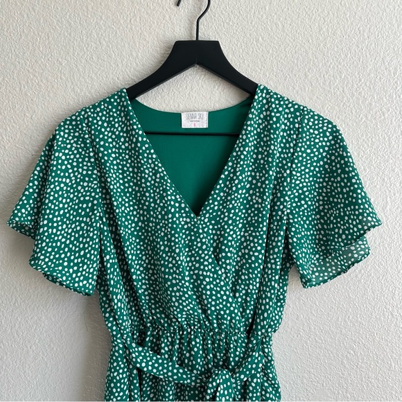 Sienna Sky Green White Polka Dot Vneck Faux Wrap Dress Dress Women’s Size Small - Picture 2 of 13